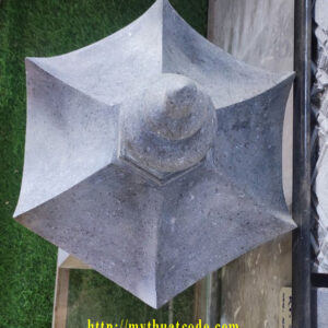 Đèn đá Granite đen Huế - 68cm x 35cm