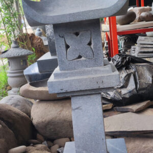 Đèn đá Granite đen Huế - 86cm x 39cm