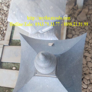 Đèn đá Granite đen Huế - 86cm x 39cm