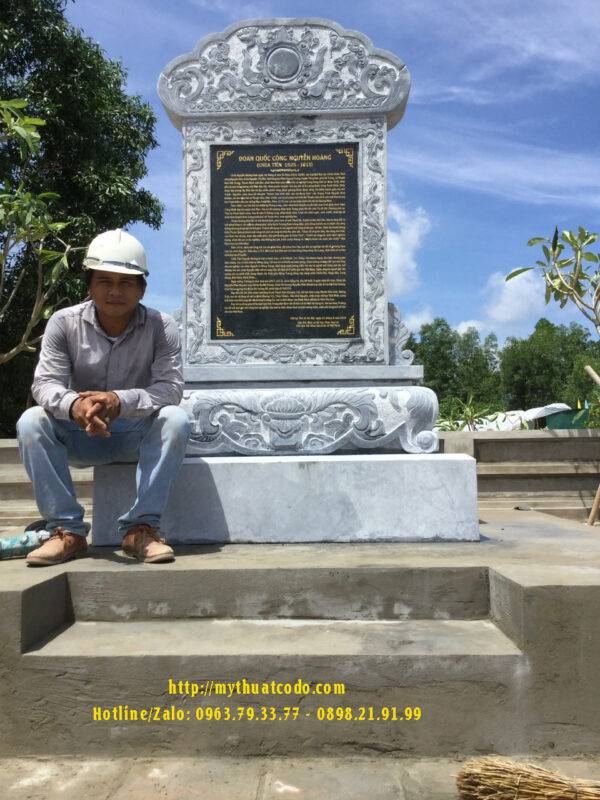 Bia Mộ Chúa Tiên Chúa Nguyễn Hoàng - Bia thờ Dòng họ Nguyễn Khoa tại Huế