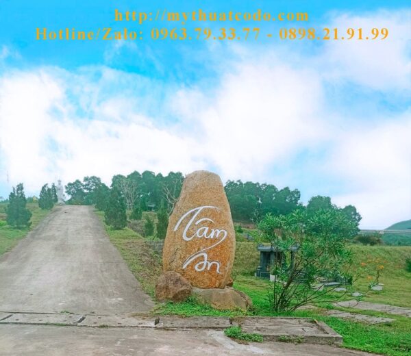 Khắc chữ nghệ thuật trên đá - Tâm An