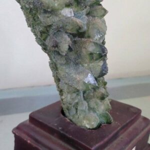 Mỹ Thuật Cố Đô chuyên cung cấp các loại đá thạch anh, đá phong thủy, đá chấn trạch, đá trang trí.